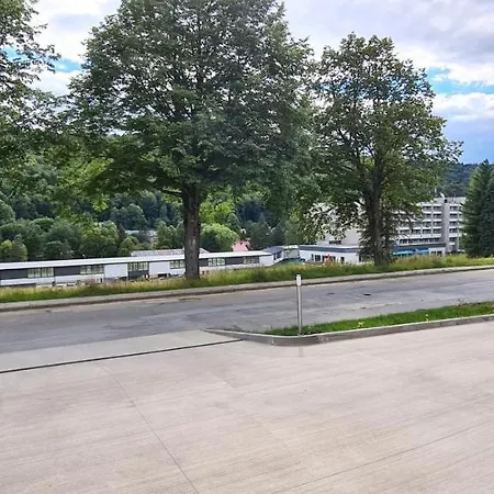 Penthouse S Terasou - Rezidencia Mineral Apartman *