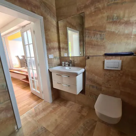 Apartmán Penthouse S Terasou - Rezidencia Mineral