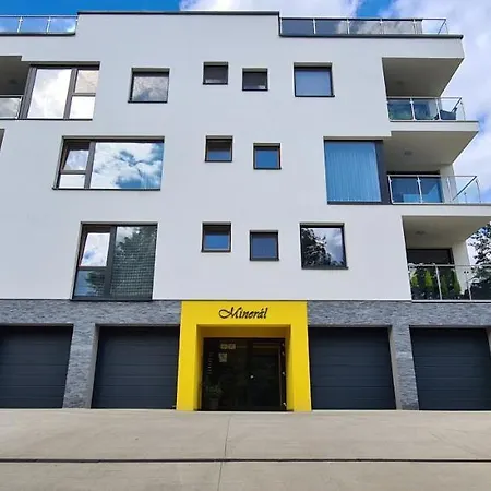 Penthouse S Terasou - Rezidencia Mineral דירה *