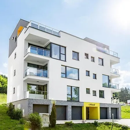 Penthouse Rezidencia Minerál S Terasou Appartamento